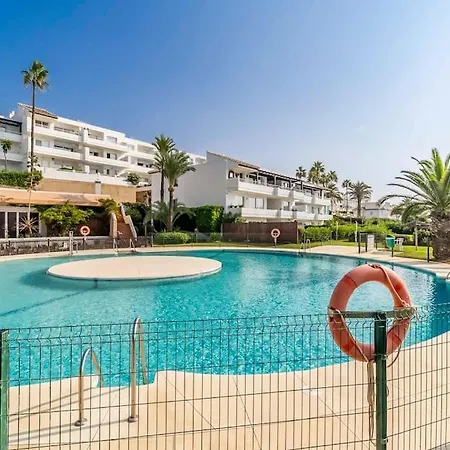 Apartment 122-luxury Beachfront Apartment, Views And Pool *