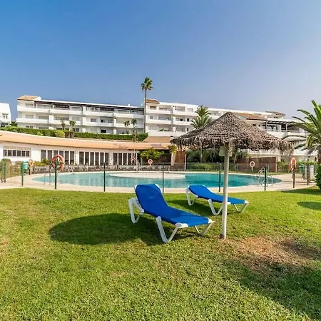 122-luxury Beachfront Apartment, Views And Pool