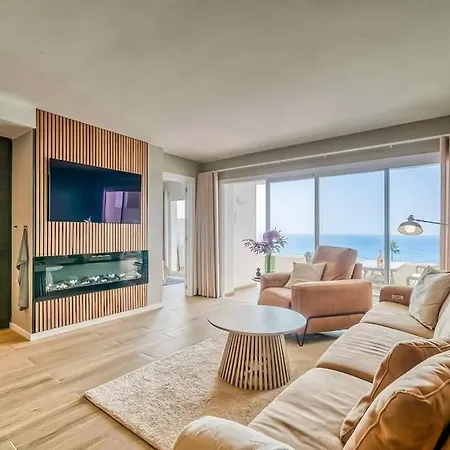 122-luxury Beachfront Apartment, Views And Pool *